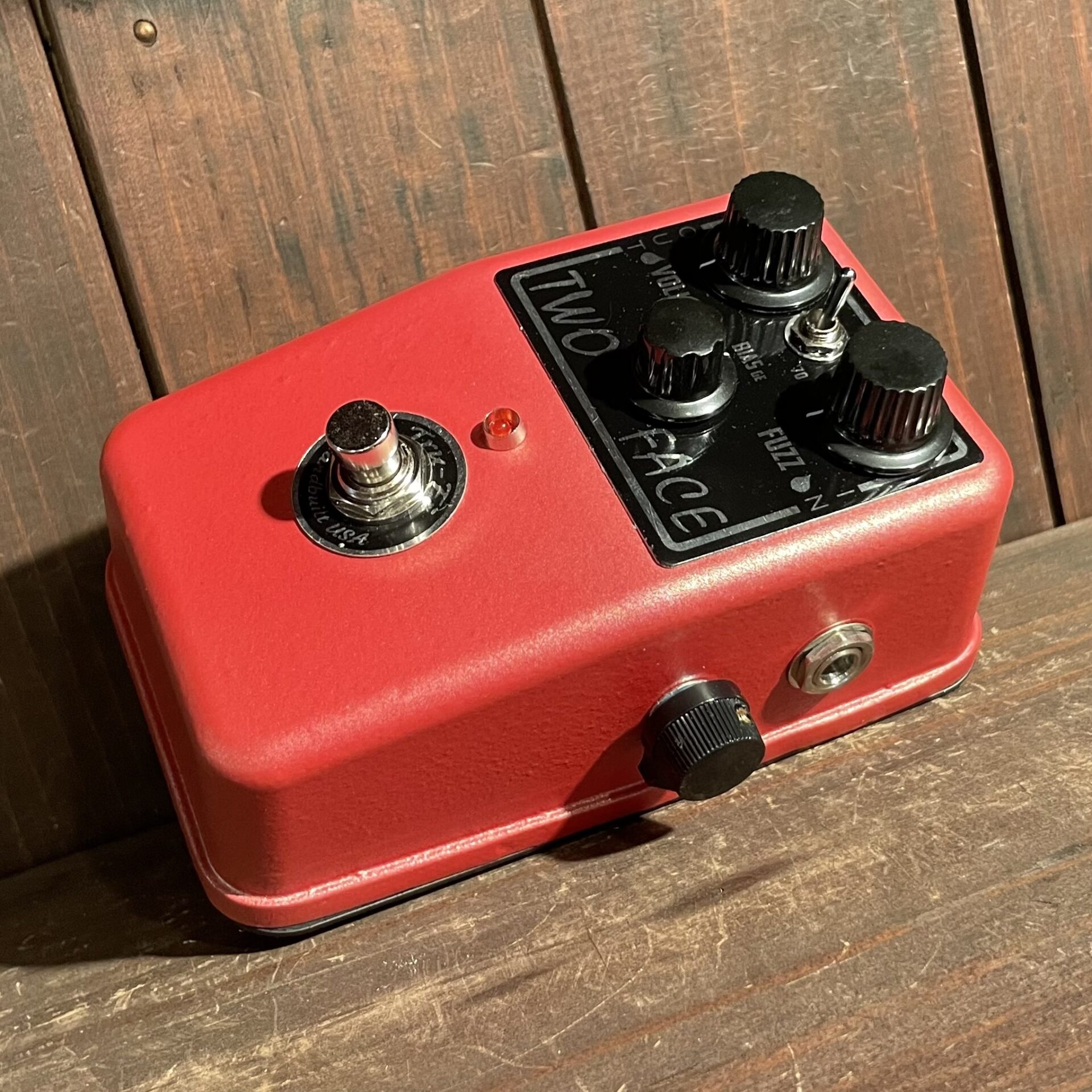 Tru-Fi Two Face Custom Redで入荷！ | TONE BLUE