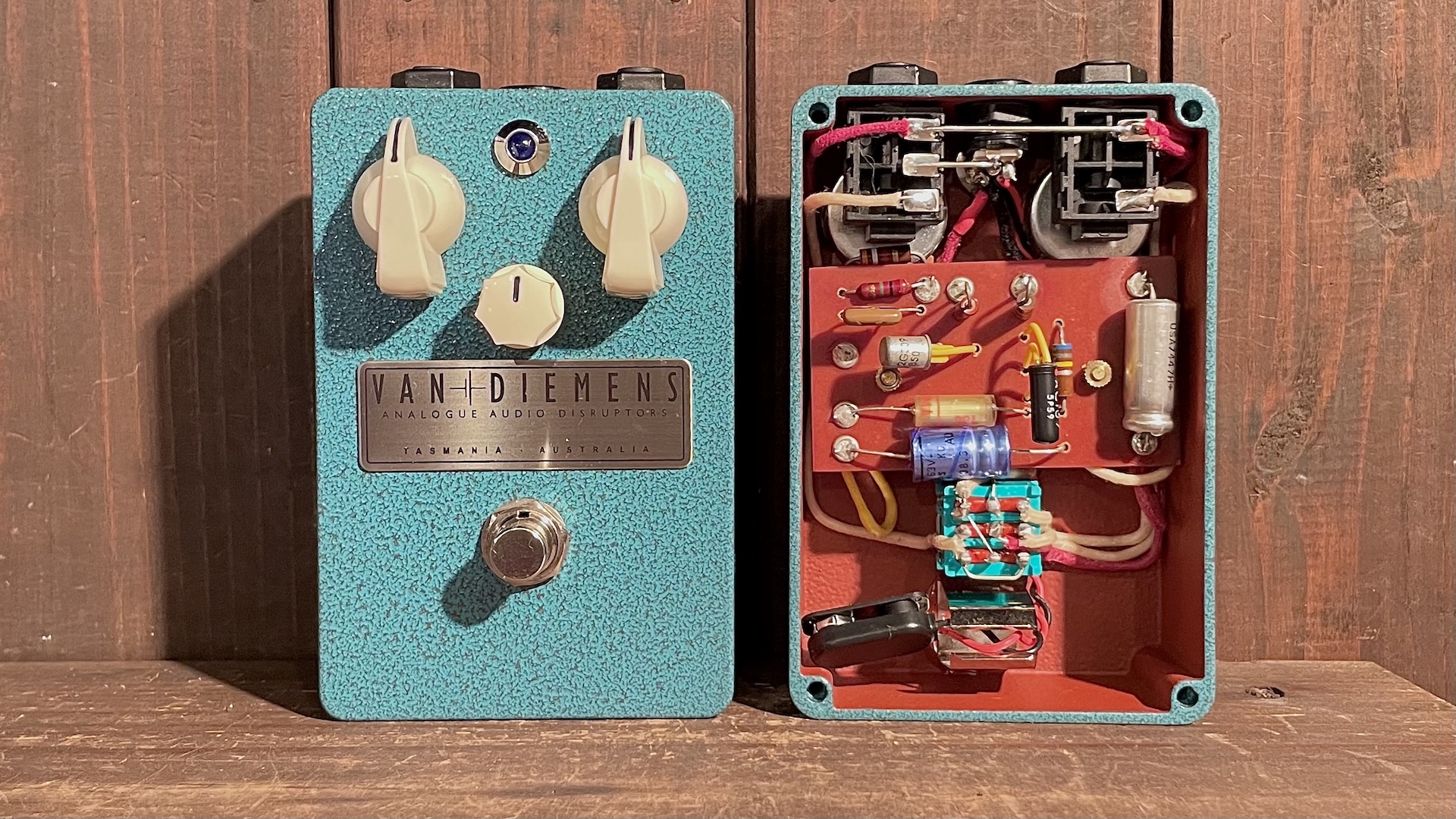 Van Diemens THE AMOS Ge | TONE BLUE